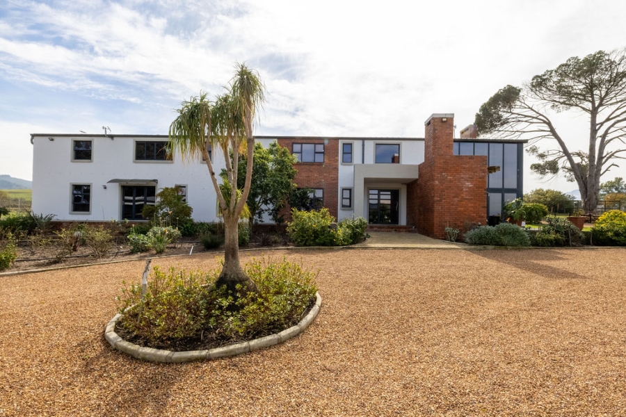 6 Bedroom Property for Sale in Stellenbosch Farms Western Cape